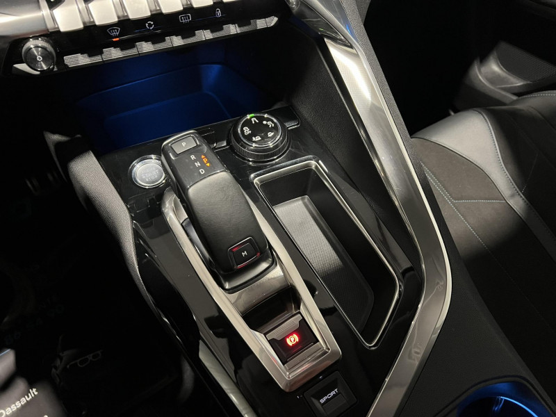 Photo 9 de l'offre de PEUGEOT 5008  BlueHDi 130ch S&S EAT8 7 places Crossway à 16990€ chez VL Auto