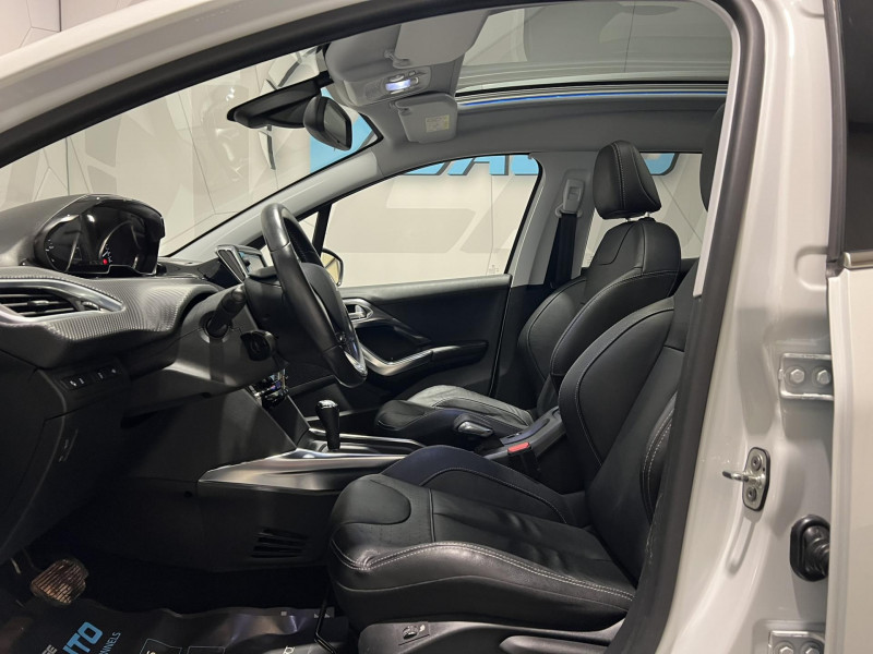 Photo 6 de l'offre de PEUGEOT 2008  1.6 VTi 120ch BVA4 Allure A à 12490€ chez VL Auto
