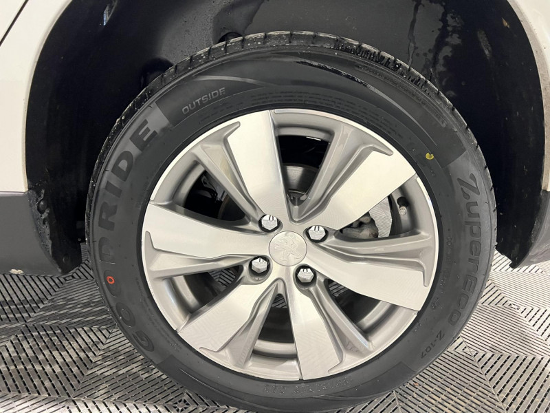 Photo 21 de l'offre de PEUGEOT 2008  1.6 VTi 120ch BVA4 Allure A à 12490€ chez VL Auto