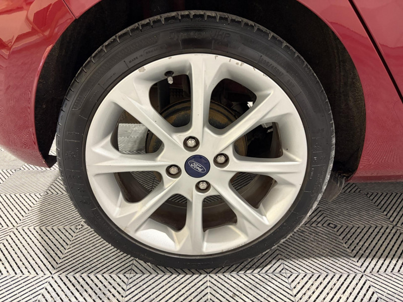 Photo 14 de l'offre de FORD FIESTA 1.0 EcoBoost 100 ch S&S BVM6 Titanium à 8490€ chez VL Auto