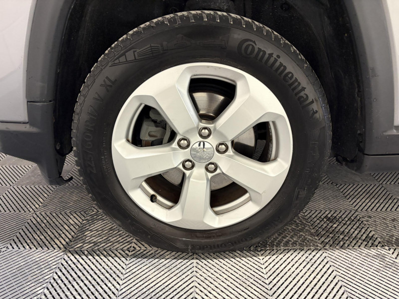 Photo 17 de l'offre de JEEP COMPASS 1.4 I MultiAir II 140 ch BVM6 Longitude Business à 13490€ chez VL Auto