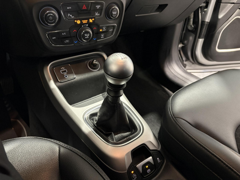 Photo 14 de l'offre de JEEP COMPASS 1.4 I MultiAir II 140 ch BVM6 Longitude Business à 13490€ chez VL Auto