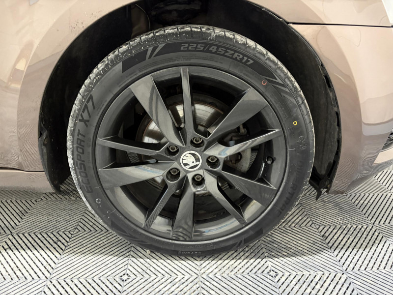 Photo 16 de l'offre de SKODA Octavia combi 1.6 TDI 116 ch CR FAP Business à 12490€ chez VL Auto