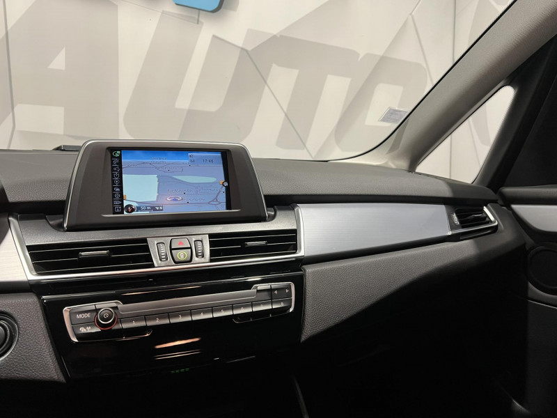 Photo 11 de l'offre de BMW SERIE 2 ACTIVE TOURER 218i 136 ch F45 Lounge BVA à 14990€ chez VL Auto