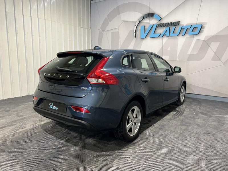 Photo 5 de l'offre de VOLVO V40  D2 120 Geartronic 6 Momentum à 15490€ chez VL Auto