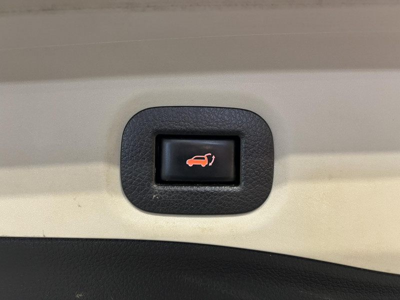 Photo 22 de l'offre de NISSAN X-TRAIL  2.0 dCi 177 5pl Xtronic Tekna à 17490€ chez VL Auto