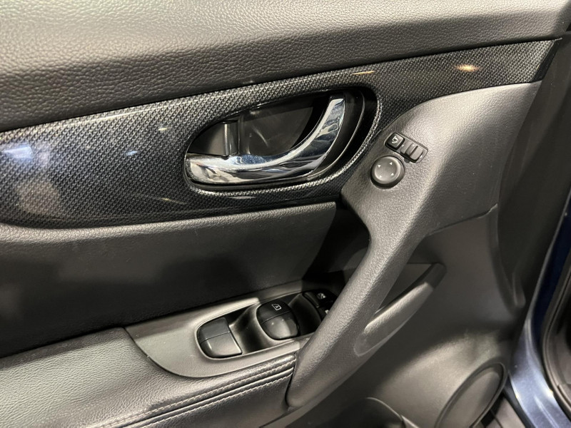 Photo 24 de l'offre de NISSAN X-TRAIL  2.0 dCi 177 5pl Xtronic Tekna à 17490€ chez VL Auto