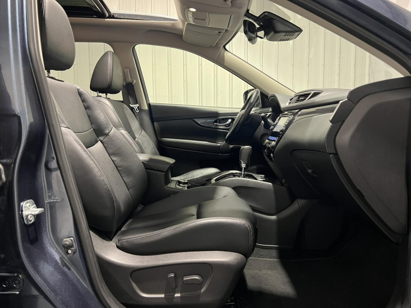 Photo 13 de l'offre de NISSAN X-TRAIL  2.0 dCi 177 5pl Xtronic Tekna à 17490€ chez VL Auto