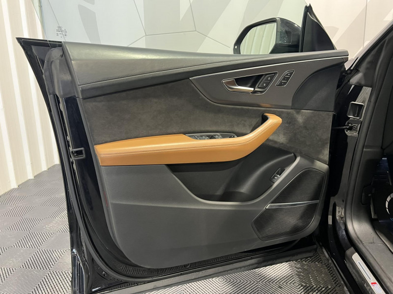 Photo 24 de l'offre de AUDI RS Q8  Tiptronic 8 Quattro Freins Céramique à 94990€ chez VL Auto