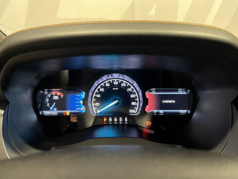 Photo 9 de l'offre de FORD RANGER DOUBLE CABINE 3.2 TDCi 200 4X4 BVA6 WILDTRAK à 28990€ chez VL Auto