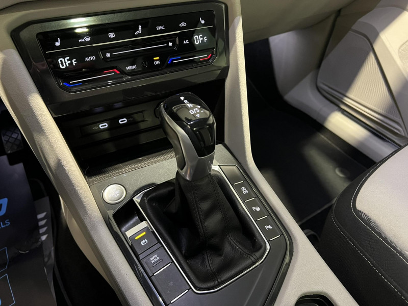 Photo 10 de l'offre de VOLKSWAGEN TIGUAN 2.0 TDI 150ch DSG7 Elegance à 23990€ chez VL Auto