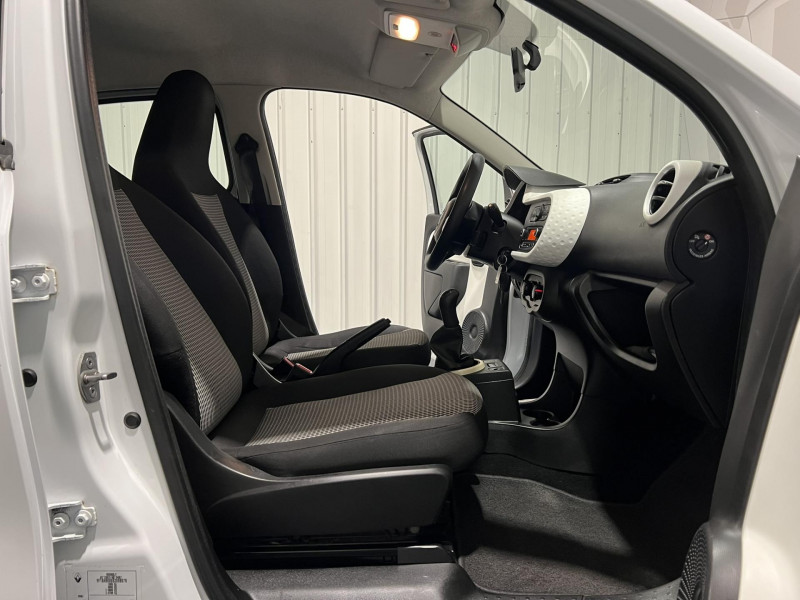 Photo 11 de l'offre de RENAULT TWINGO 1.0 SCe 70 eco2 Life à 5990€ chez VL Auto