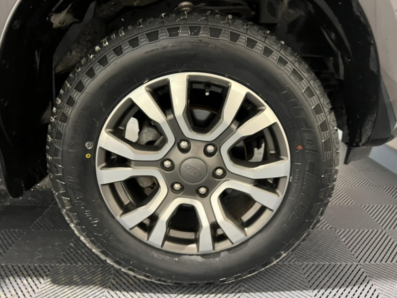 Photo 18 de l'offre de FORD RANGER DOUBLE CABINE 3.2 TDCi 200 4X4 BVA6 WILDTRAK à 31990€ chez VL Auto