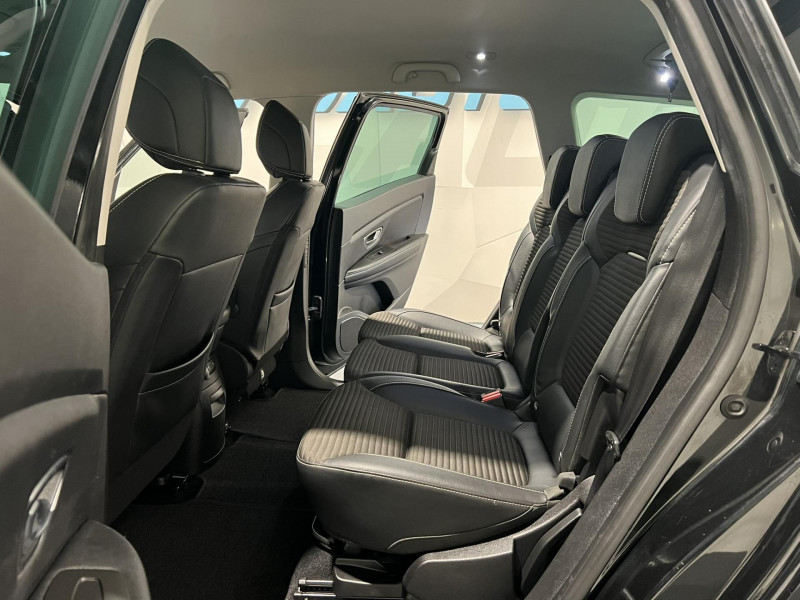 Photo 9 de l'offre de RENAULT GRAND SCENIC TCe 140 FAP Intens 7 Places à 14990€ chez VL Auto