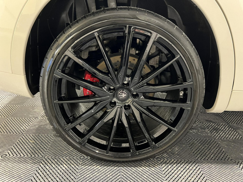 Photo 18 de l'offre de MASERATI LEVANTE 3.0 V6 Bi-Turbo 430 S Q4 à 44990€ chez VL Auto