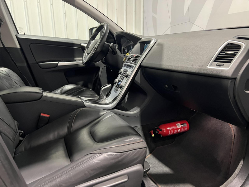 Photo 8 de l'offre de VOLVO XC60  D3 150 ch Ocean Race Edition Geartronic A à 20490€ chez VL Auto