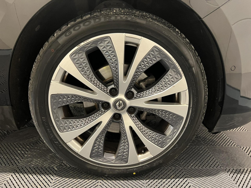 Photo 17 de l'offre de RENAULT GRAND SCENIC TCe 140 FAP Intens 7 Places à 14990€ chez VL Auto