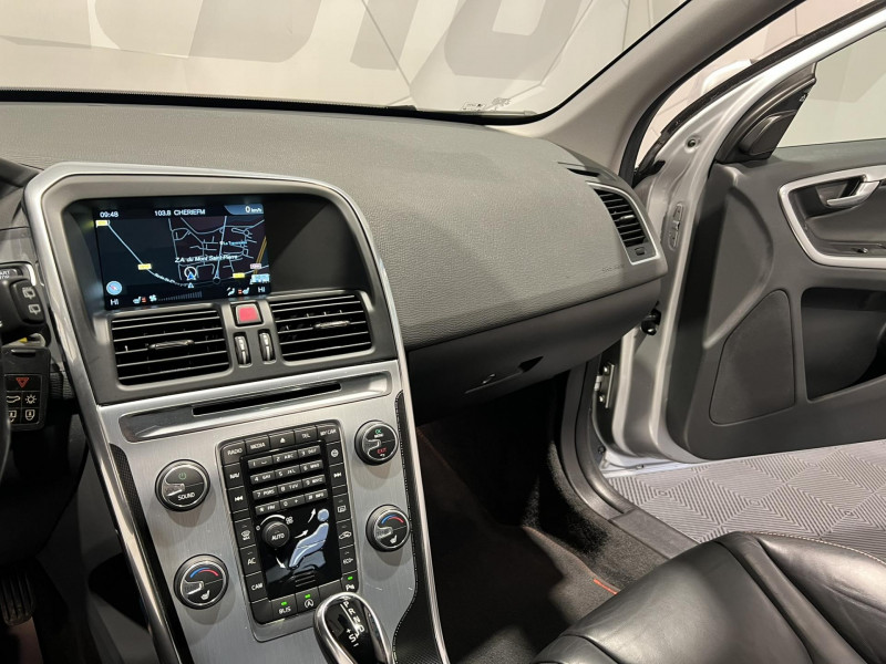 Photo 12 de l'offre de VOLVO XC60  D3 150 ch Ocean Race Edition Geartronic A à 20490€ chez VL Auto