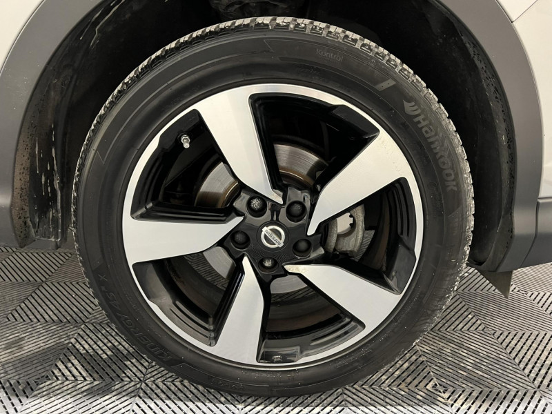 Photo 17 de l'offre de NISSAN QASHQAI 1.2 DIG-T 115 Stop/Start Connect Edition Xtronic A à 12490€ chez VL Auto