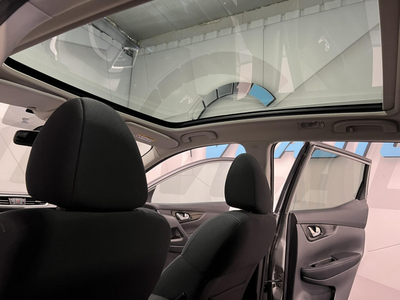 Photo 16 de l'offre de NISSAN QASHQAI 1.2 DIG-T 115 Stop/Start Connect Edition Xtronic A à 12490€ chez VL Auto