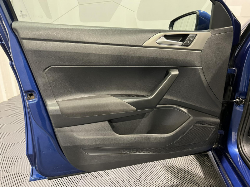 Photo 20 de l'offre de VOLKSWAGEN POLO 1.0 TSI 95 S&S BVM5 Lounge à 11990€ chez VL Auto