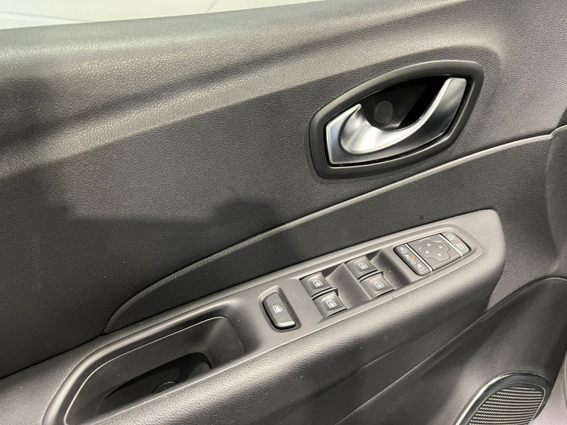 Photo 21 de l'offre de RENAULT CAPTUR TCe 90 Energy Zen à 10990€ chez VL Auto