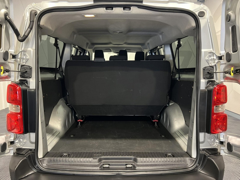 Photo 10 de l'offre de TOYOTA PROACE Long 115 D-4D BVM6 Dynamic 9 Places à 15990€ chez VL Auto