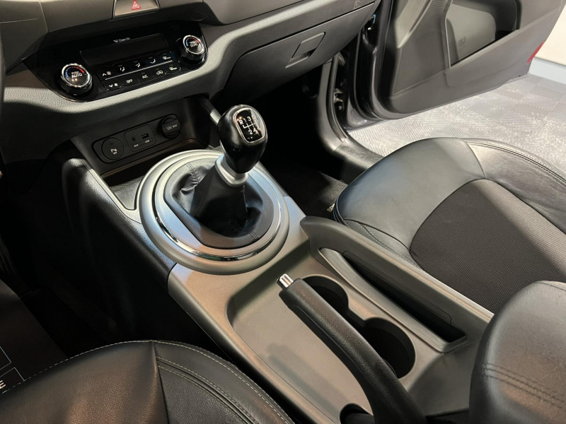 Photo 13 de l'offre de KIA SPORTAGE 1.7 CRDi 115 ISG 4x2 Active à 8990€ chez VL Auto