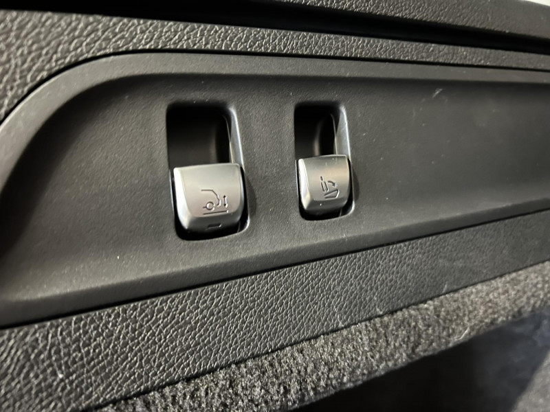 Photo 22 de l'offre de MERCEDES-BENZ GLC 43 AMG 9G-Tronic 4Matic à 36990€ chez VL Auto