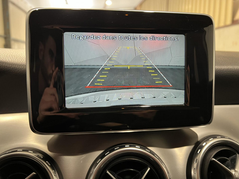 Photo 15 de l'offre de MERCEDES-BENZ GLA 220 CDI 4-Matic Fascination 7-G DCT A à 18990€ chez VL Auto