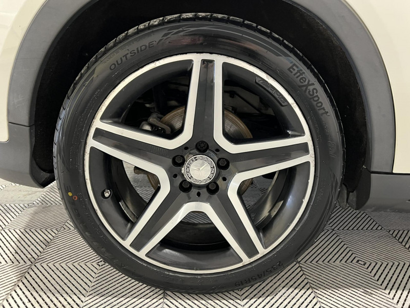 Photo 18 de l'offre de MERCEDES-BENZ GLA 220 CDI 4-Matic Fascination 7-G DCT A à 18990€ chez VL Auto