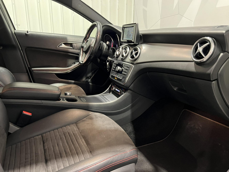 Photo 8 de l'offre de MERCEDES-BENZ GLA 220 CDI 4-Matic Fascination 7-G DCT A à 18990€ chez VL Auto