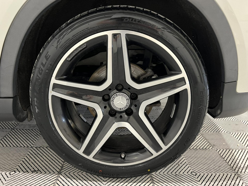 Photo 19 de l'offre de MERCEDES-BENZ GLA 220 CDI 4-Matic Fascination 7-G DCT A à 18990€ chez VL Auto