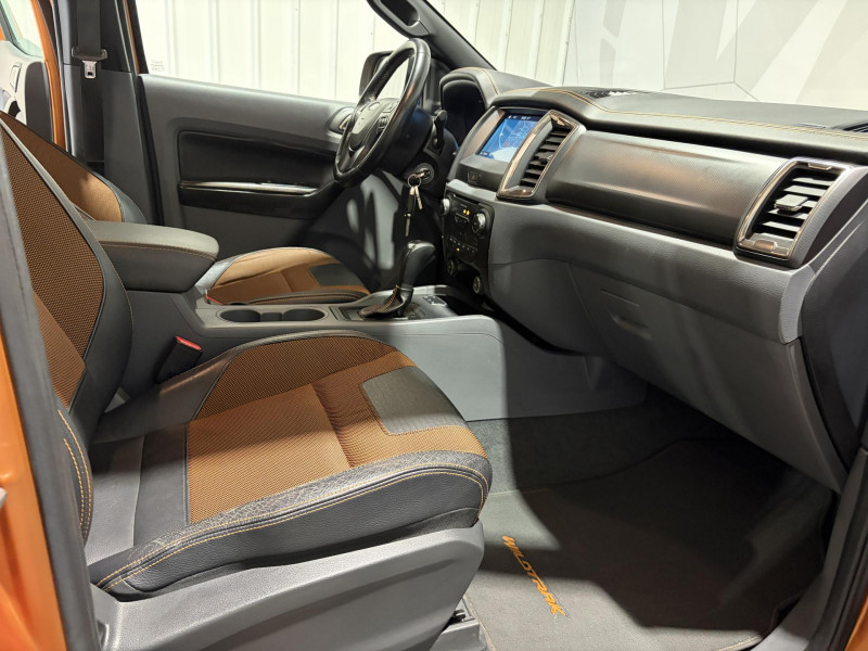 Photo 13 de l'offre de FORD RANGER DOUBLE CABINE 3.2 TDCi 200 4X4 BVA6 WILDTRAK à 27990€ chez VL Auto