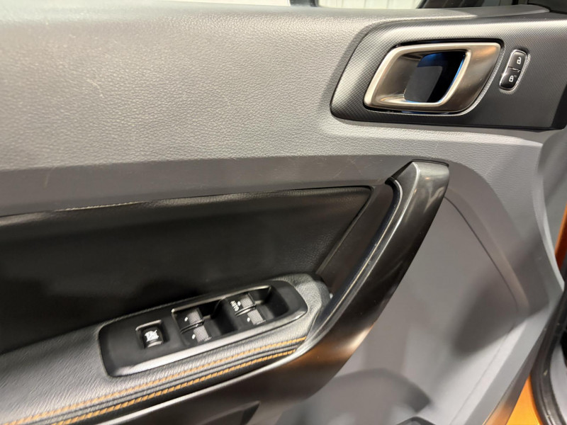 Photo 22 de l'offre de FORD RANGER DOUBLE CABINE 3.2 TDCi 200 4X4 BVA6 WILDTRAK à 27990€ chez VL Auto