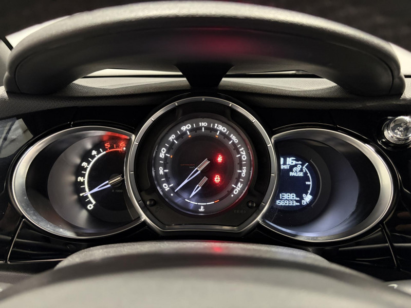 Photo 10 de l'offre de CITROEN DS3  e-HDi 90 Be Chic à 7490€ chez VL Auto