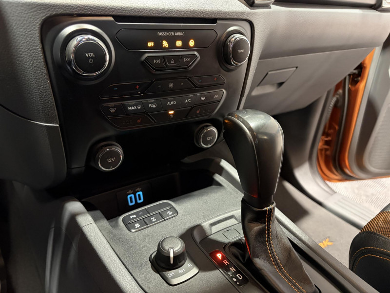 Photo 9 de l'offre de FORD RANGER DOUBLE CABINE 3.2 TDCi 200 4X4 BVA6 WILDTRAK à 27990€ chez VL Auto