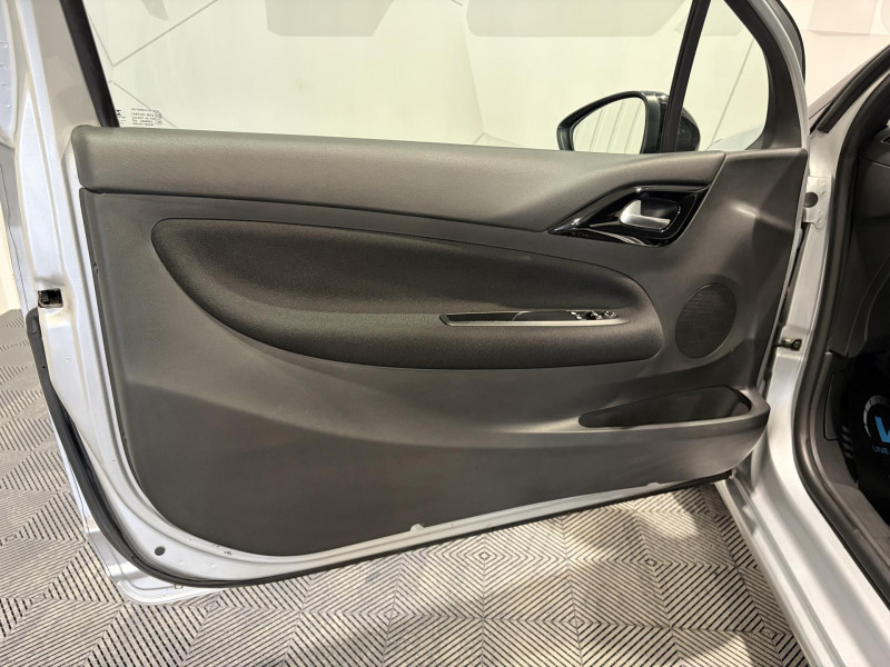 Photo 20 de l'offre de CITROEN DS3  e-HDi 90 Be Chic à 7490€ chez VL Auto