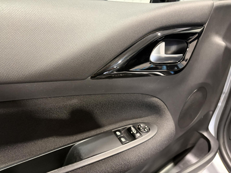 Photo 21 de l'offre de CITROEN DS3  e-HDi 90 Be Chic à 7490€ chez VL Auto