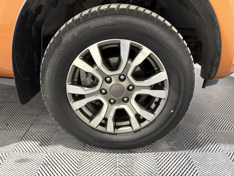 Photo 18 de l'offre de FORD RANGER DOUBLE CABINE 3.2 TDCi 200 4X4 BVA6 WILDTRAK à 27990€ chez VL Auto