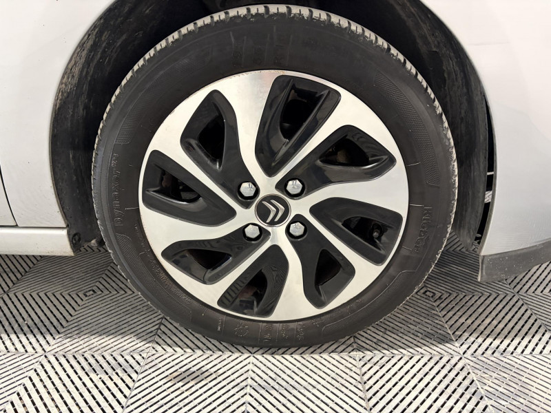 Photo 17 de l'offre de CITROEN DS3  e-HDi 90 Be Chic à 7490€ chez VL Auto