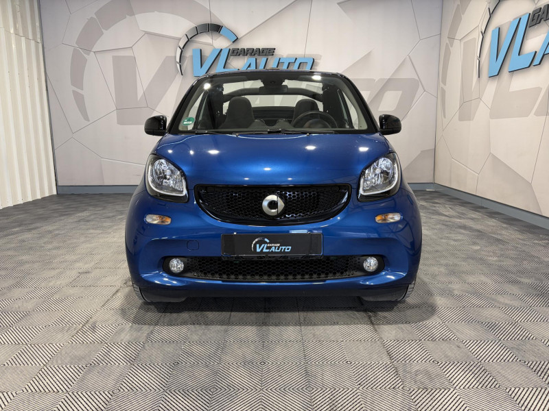 Photo 2 de l'offre de SMART FORTWO CABRIO 1.0 71 ch S&S BA6 Passion à 13990€ chez VL Auto