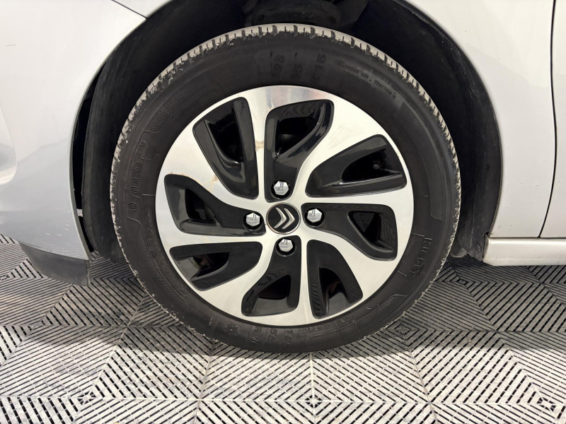 Photo 18 de l'offre de CITROEN DS3  e-HDi 90 Be Chic à 7490€ chez VL Auto