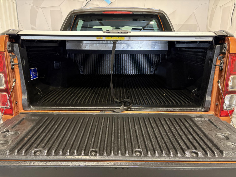 Photo 15 de l'offre de FORD RANGER DOUBLE CABINE 3.2 TDCi 200 4X4 BVA6 WILDTRAK à 27990€ chez VL Auto
