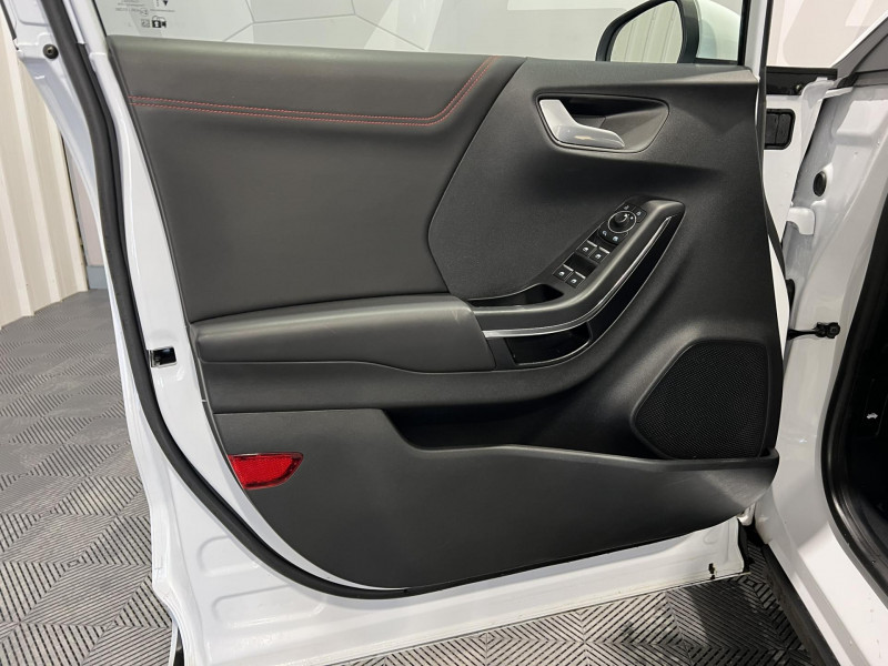 Photo 21 de l'offre de FORD PUMA 1.0 EcoBoost 155 ch mHEV S&S Powershift ST-Line X à 19490€ chez VL Auto