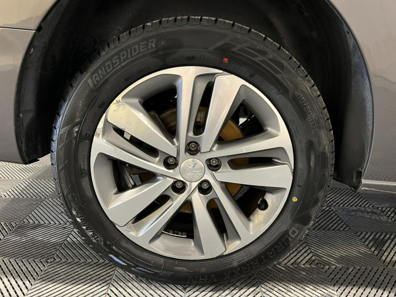 Photo 18 de l'offre de PEUGEOT TRAVELLER Long BlueHDi 180ch S&S EAT8 Allure à 28490€ chez VL Auto