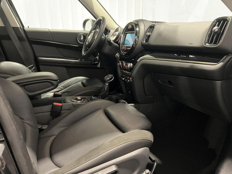 Photo 8 de l'offre de MINI COUNTRYMAN 136 - 88 ch ALL4 BVA6 Cooper SE Business à 22490€ chez VL Auto