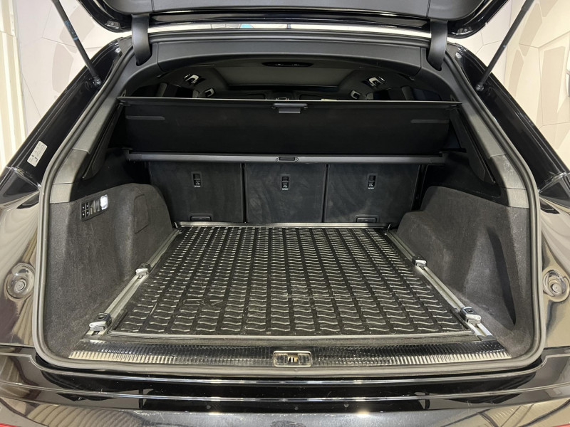 Photo 10 de l'offre de AUDI Q7  60 TFSI e 456 Tiptronic 8 Quattro Competition à 43990€ chez VL Auto