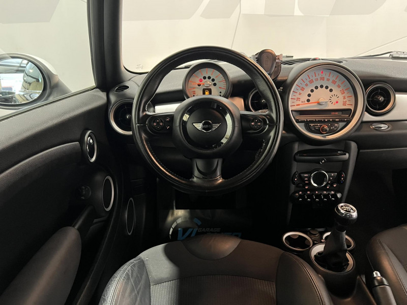 Photo 22 de l'offre de MINI MINI 122 ch Cooper Pack Chili à 7490€ chez VL Auto