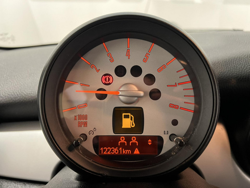 Photo 11 de l'offre de MINI MINI 122 ch Cooper Pack Chili à 7490€ chez VL Auto